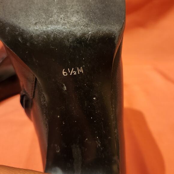 Enzo Angiolini Black Leather Heeled Womens Ankle Booties Boots size 6.5 M Sleek - Picture 10 of 12